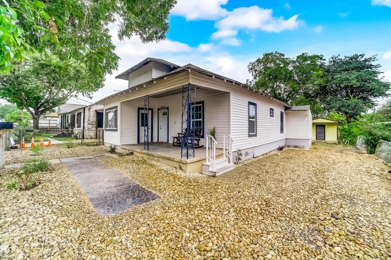 Midtown Modern Farmhouse San Antonio Exterior photo